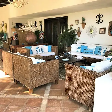 The Queen's House Villa