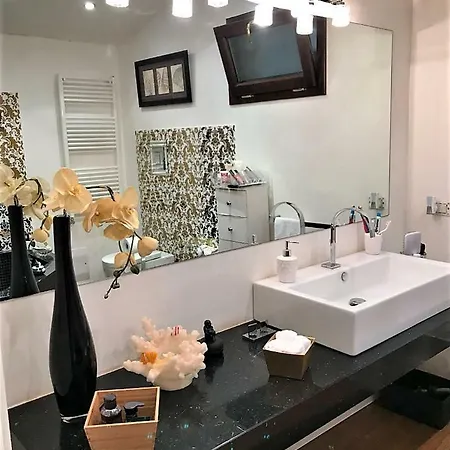 The Queen's House * Agrigento