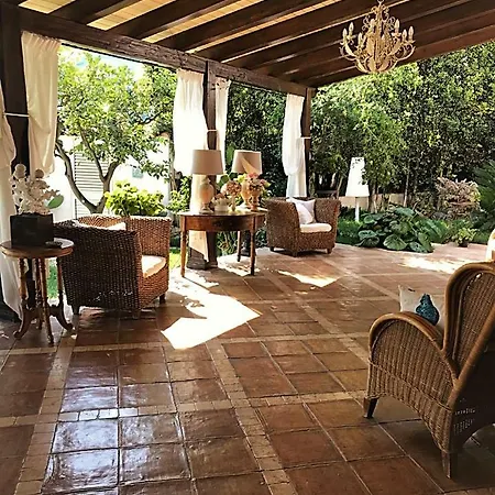 The Queen's House Willa *