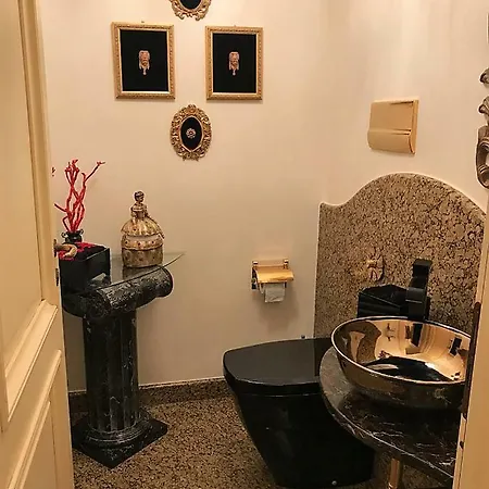 Willa The Queen's House *