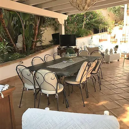 Willa The Queen's House *